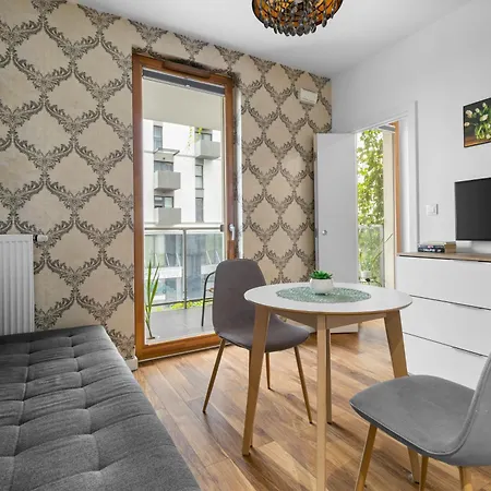 Wola By Esteum Host Apartment Warsaw