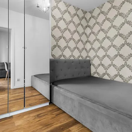 Apartment Wola By Esteum Host Warsaw
